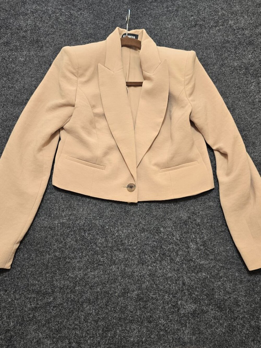 Express Women’s Blazer Size Small Beige Tan One Button Padded Shoulders Structur